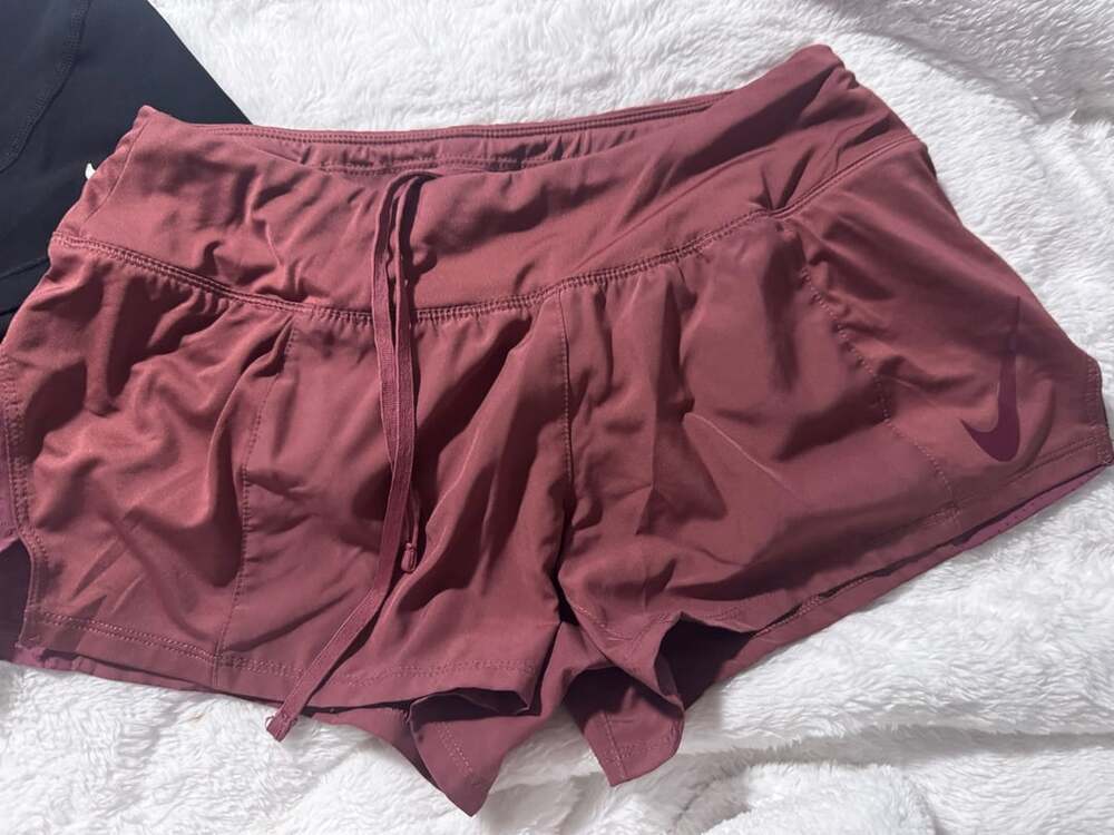 Women's Nike athletic shorts size small Maroon Just Do It